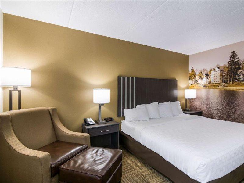 Clarion Pointe Jamestown - Falconer מראה חיצוני תמונה