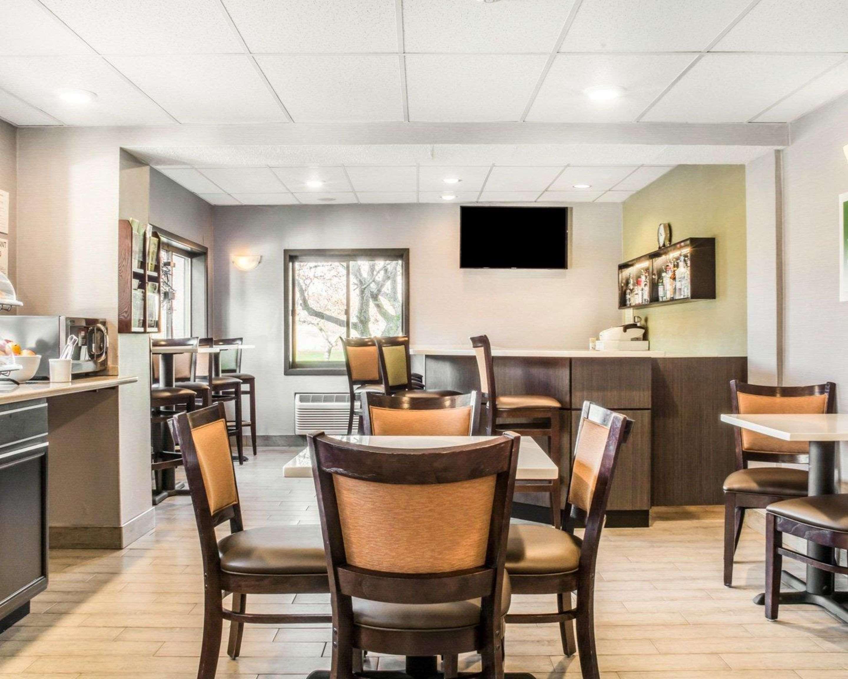 Clarion Pointe Jamestown - Falconer מראה חיצוני תמונה